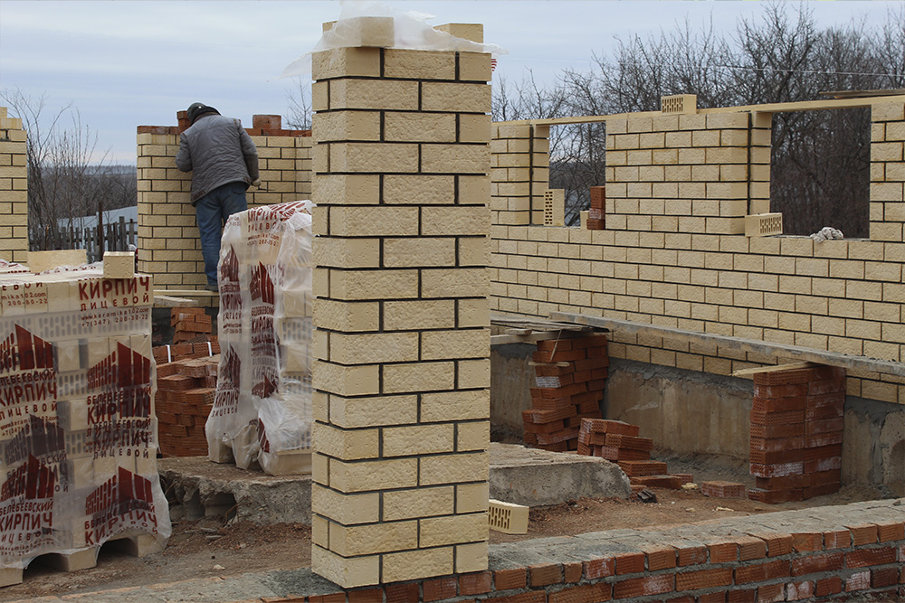 Белебеевский кирпич лицевой 1.4НФ имбирь рустик